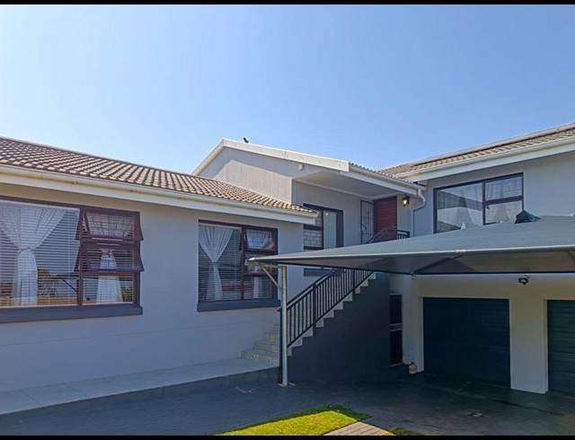 5 BEDROOM HOUSE FOR SALE IN DANA BAY